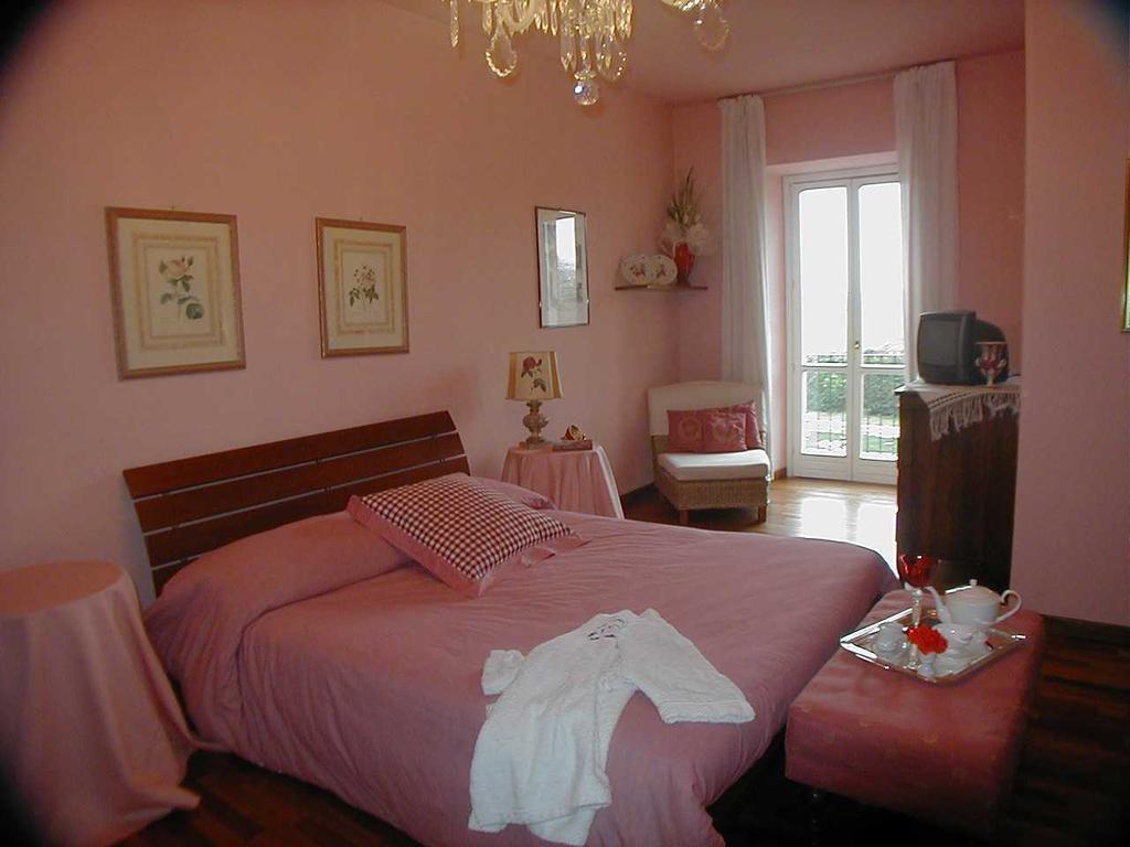 Torre Dei Frati Bed & Breakfast Fossano Pokoj fotografie