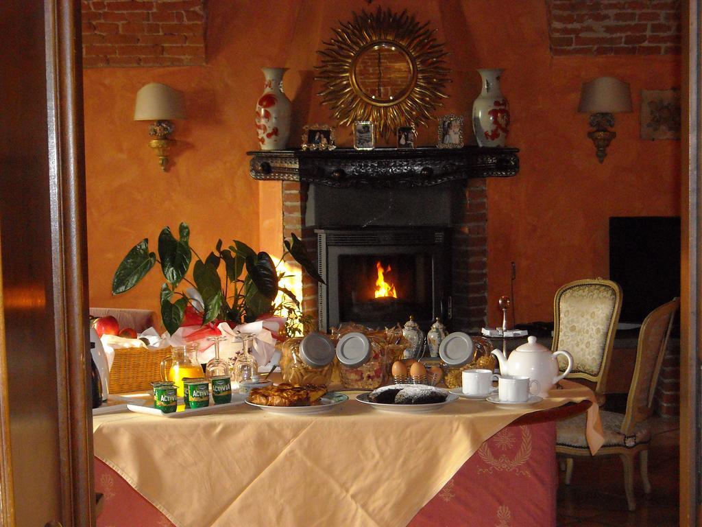 Torre Dei Frati Bed & Breakfast Fossano Exteriér fotografie